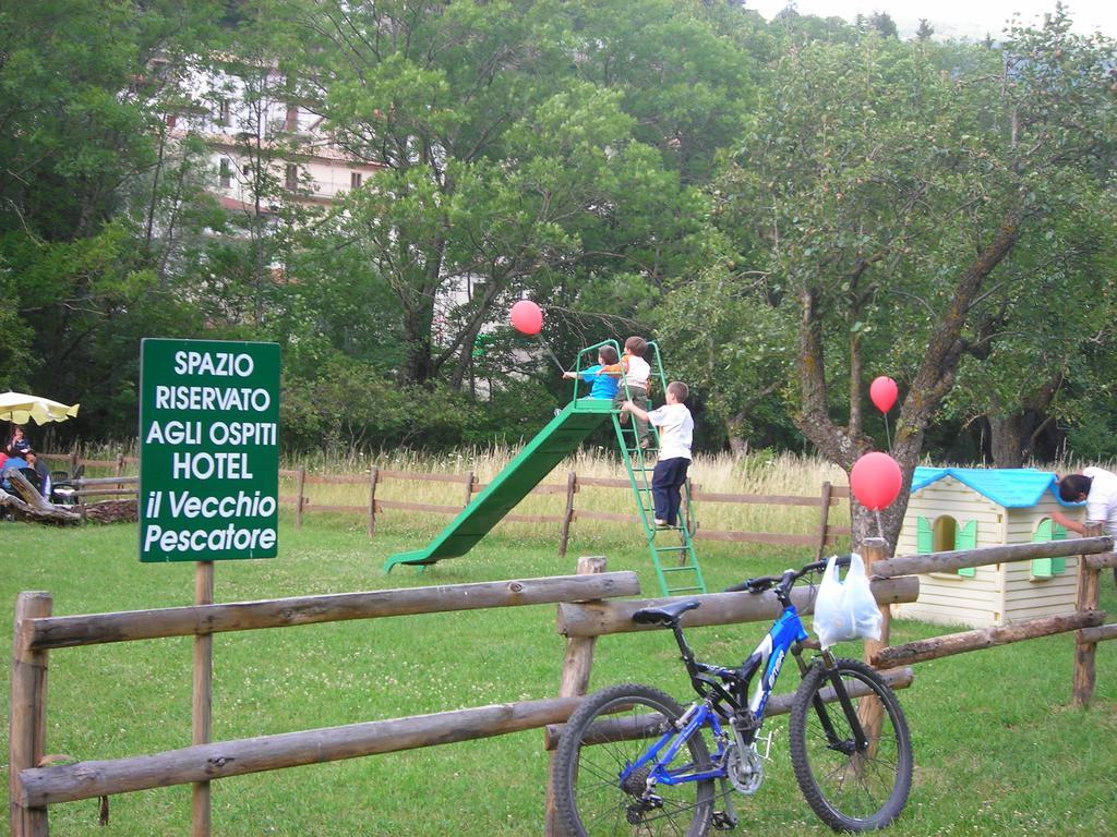 Hotel Il Vecchio Pescatore Villetta Barrea Exterior foto